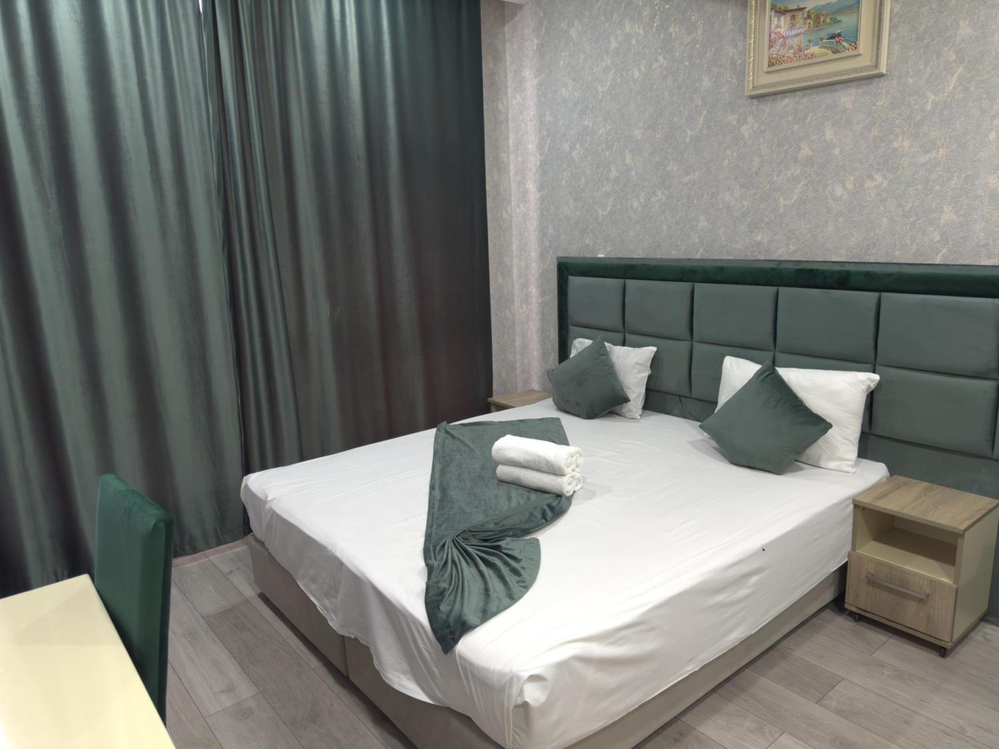 Eleon Hotel Baku Ngoại thất bức ảnh