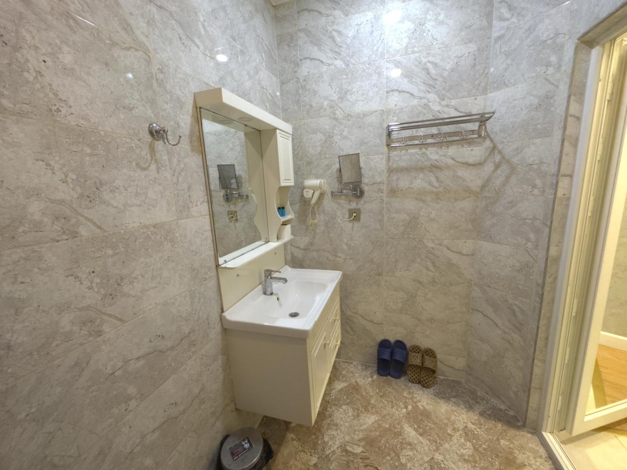 Eleon Hotel Baku Ngoại thất bức ảnh